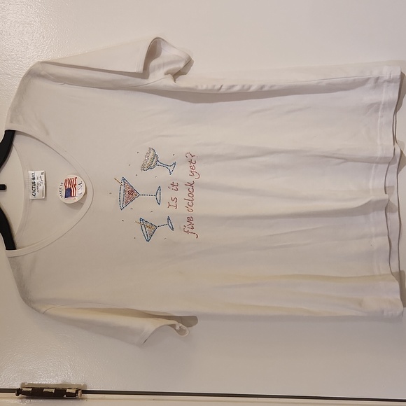 Ladies white xlg short sleeve tshirt Is it five o'clock yet? - Picture 1 of 4